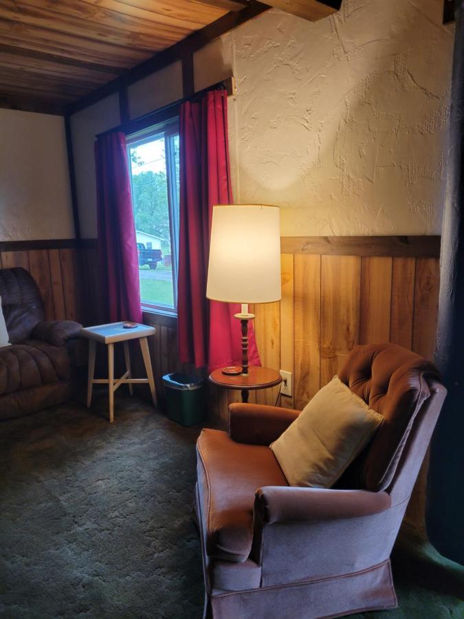 Little River Inn Motel Leon Exterior photo